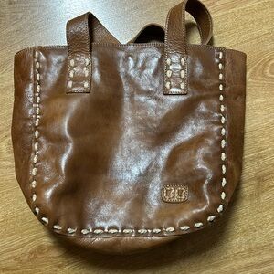 Bed STU tote Length:11.5 inch Height:11.5 inch Width:3.5 inch.